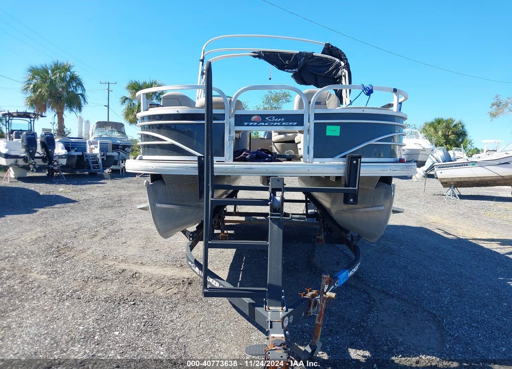 2021 SUNTRACKER FB22BLX VIN: BUJ63399I021