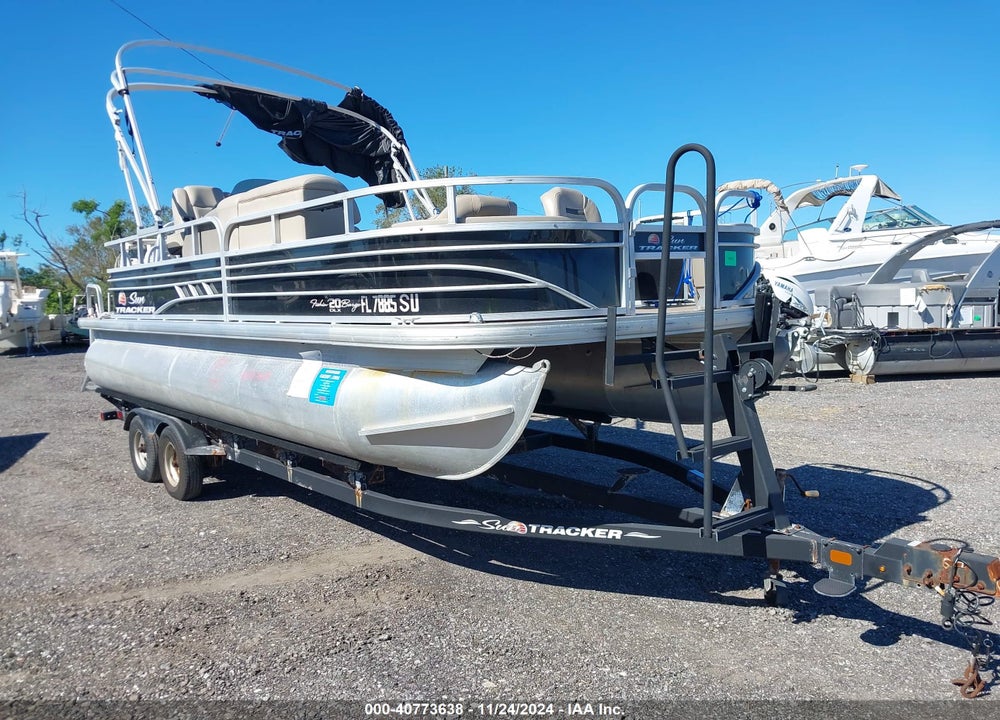 2021 SUNTRACKER FB22BLX VIN: BUJ63399I021