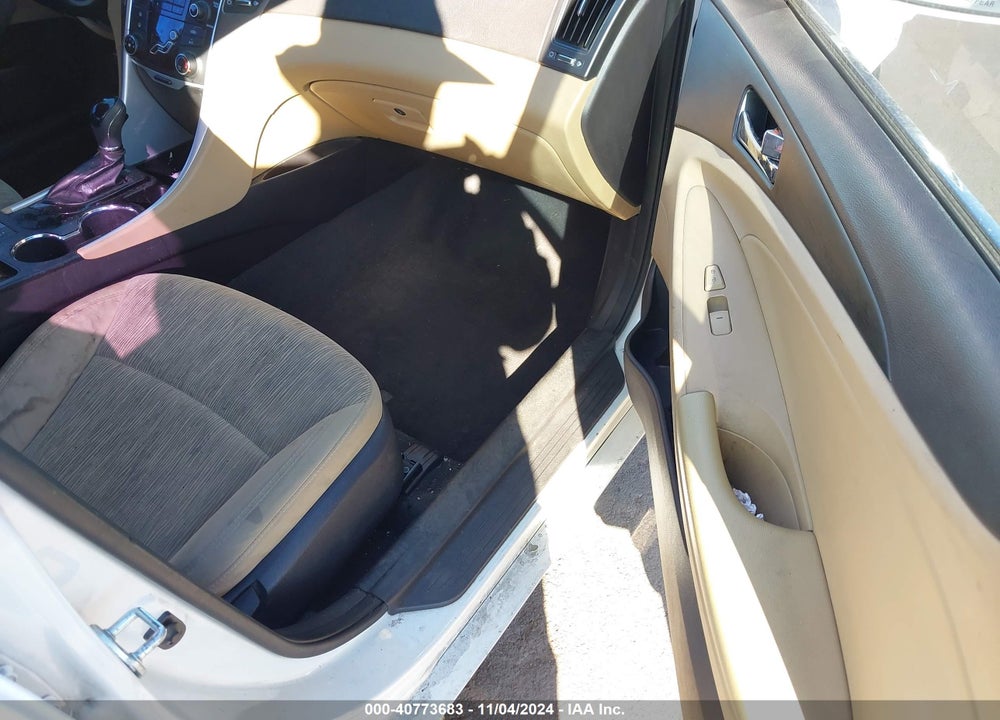 2013 HYUNDAI SONATA GLS VIN: 5NPEB4AC7DH735017