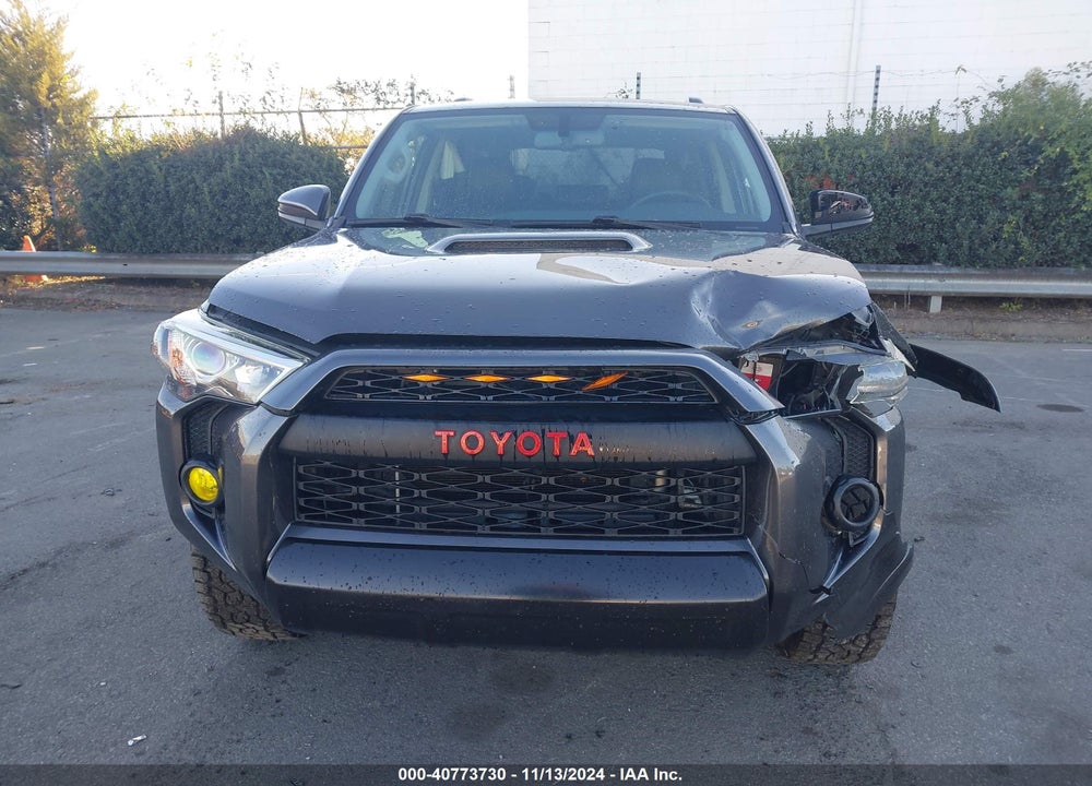 2018 TOYOTA 4RUNNER TRD OFF ROAD PREMIUM VIN: JTEBU5JR1J5587560