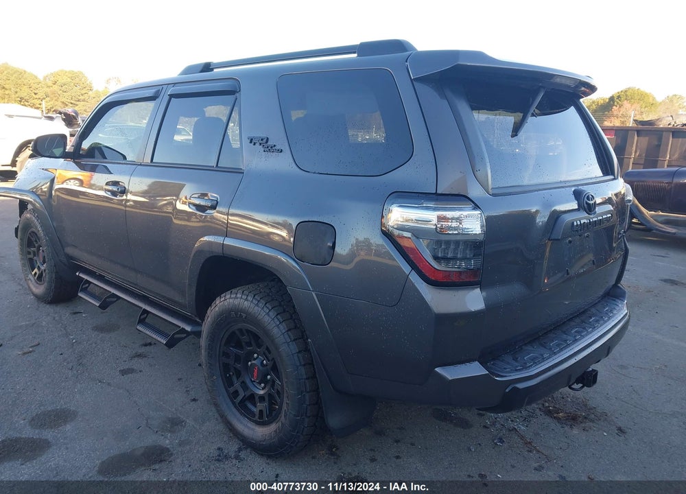 2018 TOYOTA 4RUNNER TRD OFF ROAD PREMIUM VIN: JTEBU5JR1J5587560