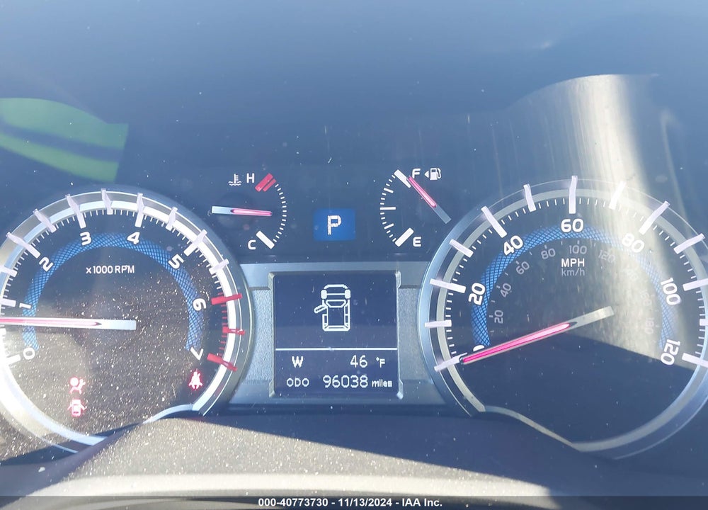 2018 TOYOTA 4RUNNER TRD OFF ROAD PREMIUM VIN: JTEBU5JR1J5587560