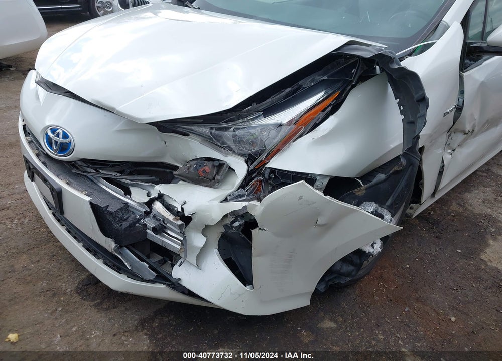 2016 TOYOTA PRIUS THREE VIN: JTDKARFU2G3516924