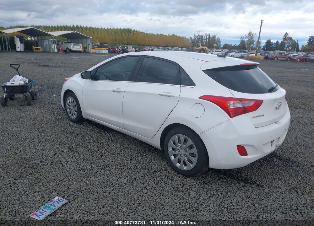 2016 HYUNDAI ELANTRA GT VIN: KMHD35LH9GU285853