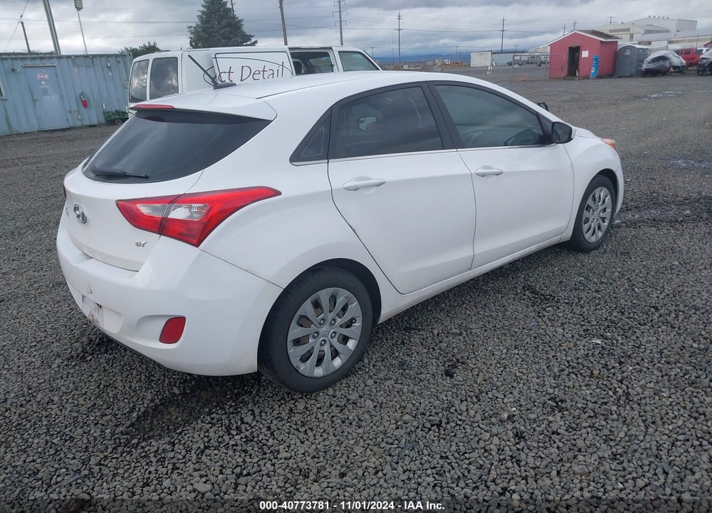 2016 HYUNDAI ELANTRA GT VIN: KMHD35LH9GU285853