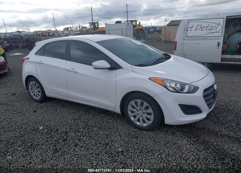 2016 HYUNDAI ELANTRA GT VIN: KMHD35LH9GU285853
