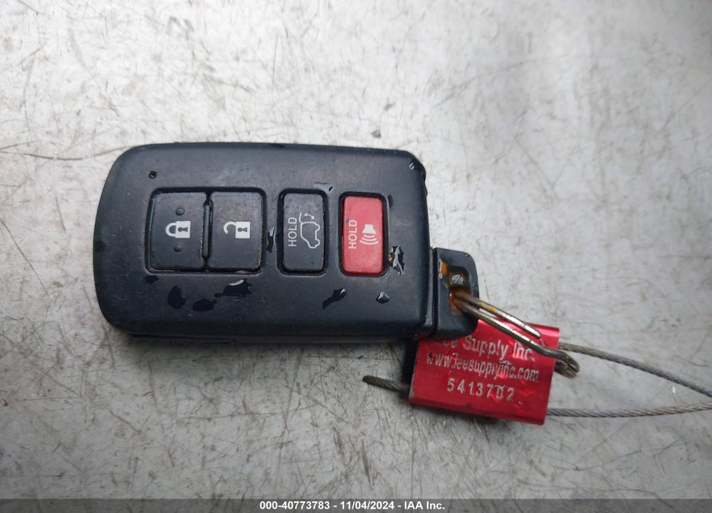 2016 TOYOTA RAV4 XLE VIN: JTMWFREV7GJ087269