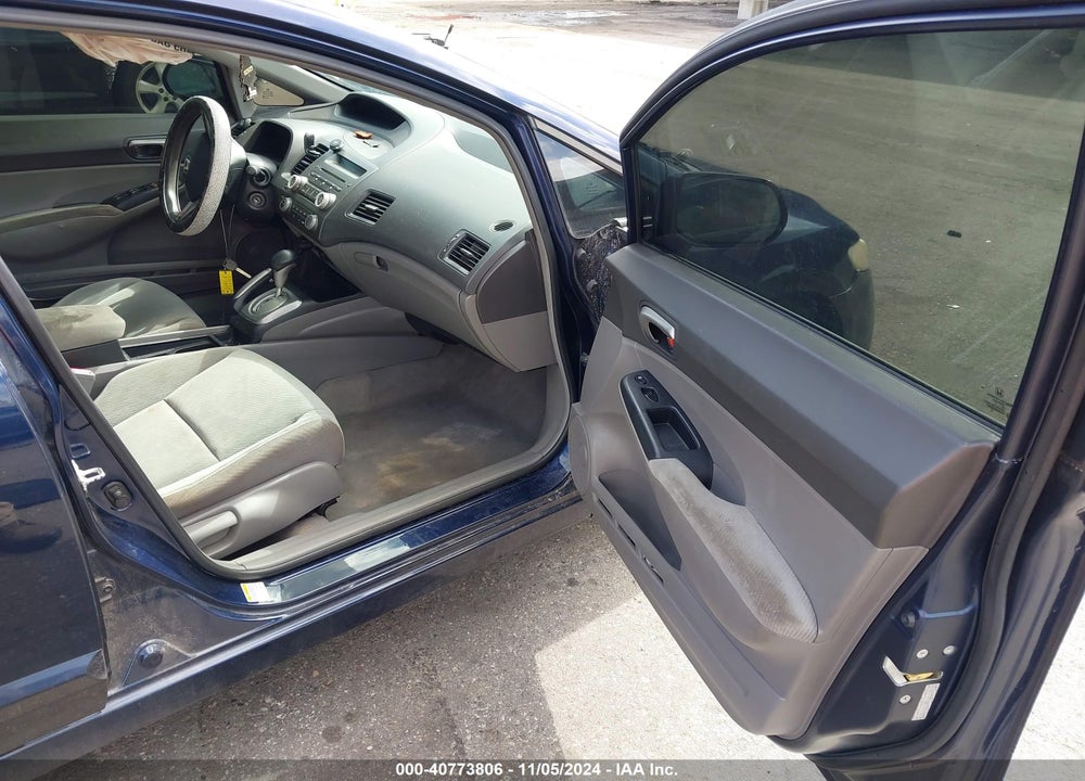 2011 HONDA CIVIC LX VIN: 19XFA1F52BE010359