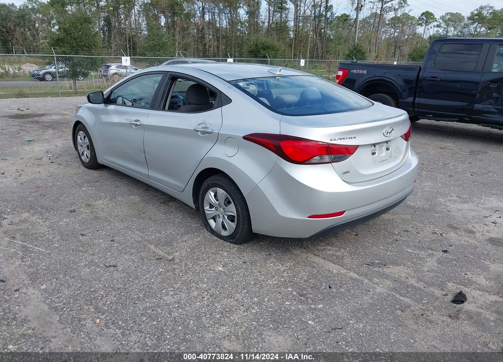 2016 HYUNDAI ELANTRA SE VIN: 5NPDH4AE5GH774401