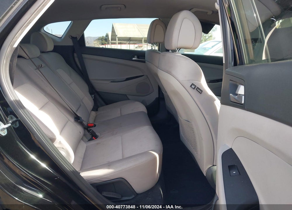 2018 HYUNDAI TUCSON SE VIN: KM8J23A48JU754285