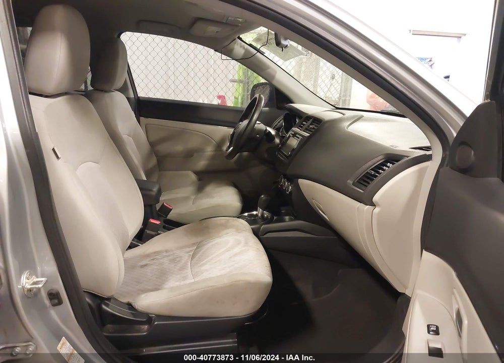 2017 MITSUBISHI OUTLANDER SPORT 2.4 SE VIN: JA4AP3AW4HZ018569