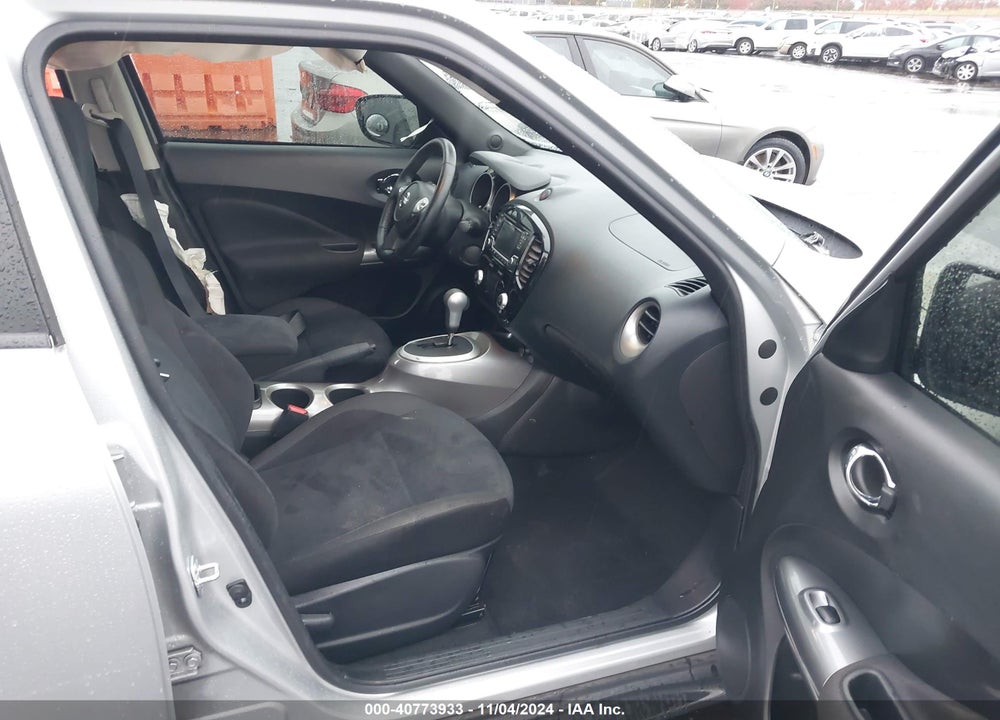 2015 NISSAN JUKE SV VIN: JN8AF5MV3FT560743