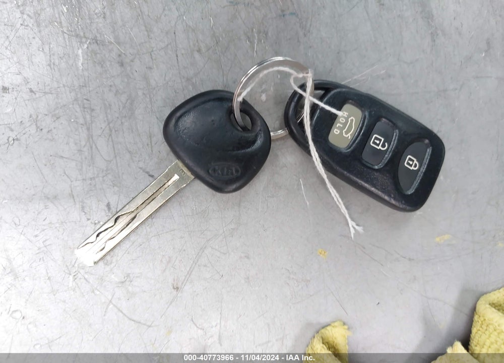 2011 KIA OPTIMA LX VIN: KNAGM4A77B5163754
