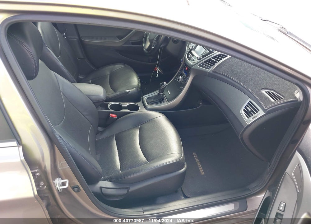 2016 HYUNDAI ELANTRA VIN: 5NPDH4AE6GH721349