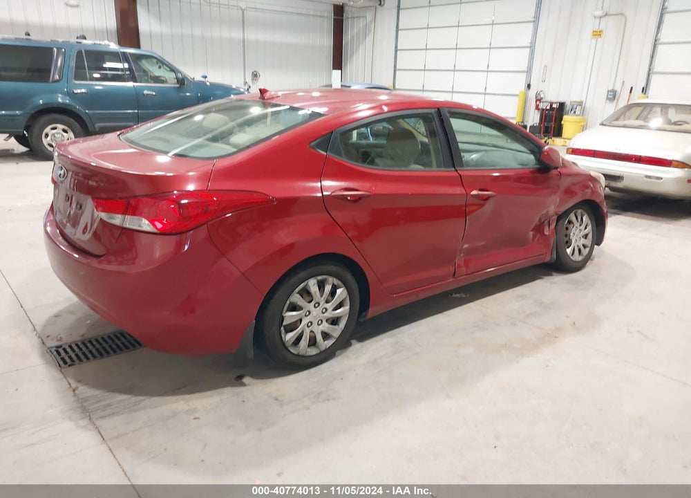 2013 HYUNDAI ELANTRA GLS VIN: KMHDH4AE9DU555440