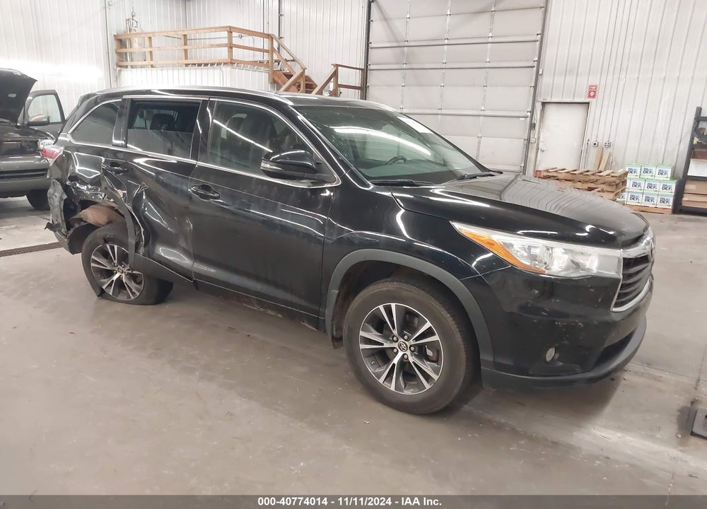 2016 TOYOTA HIGHLANDER XLE V6 VIN: 5TDJKRFH6GS343614