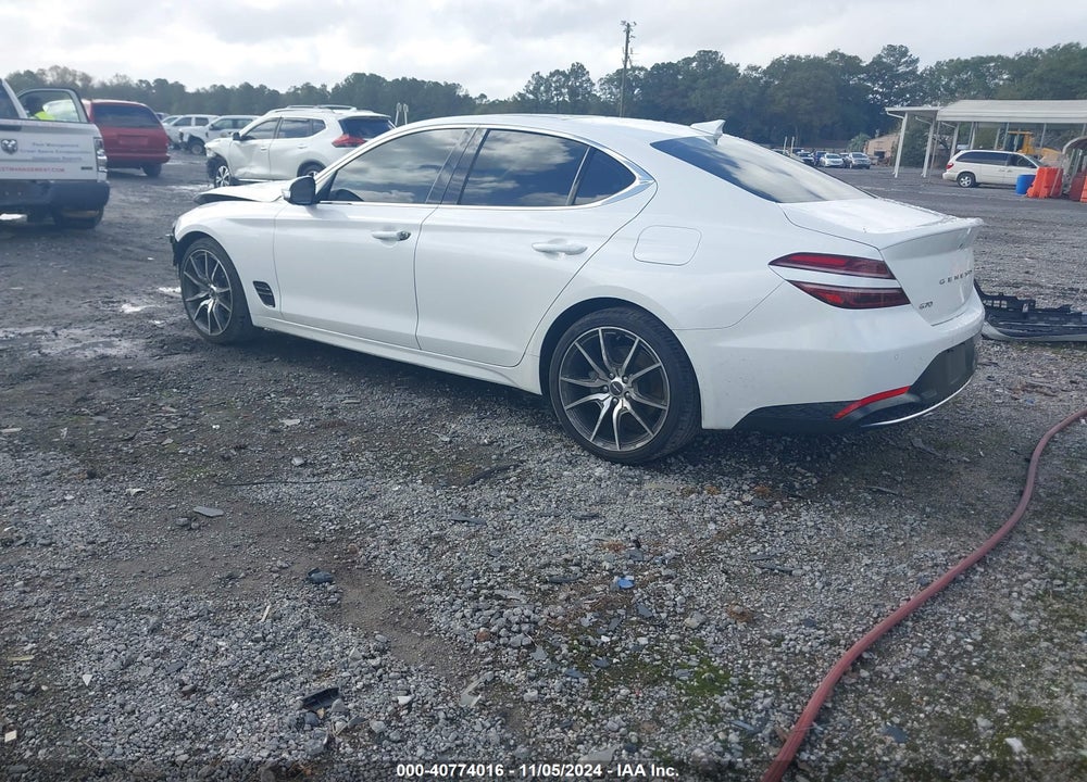 2022 GENESIS G70 2.0T RWD VIN: KMTG34TAXNU091037