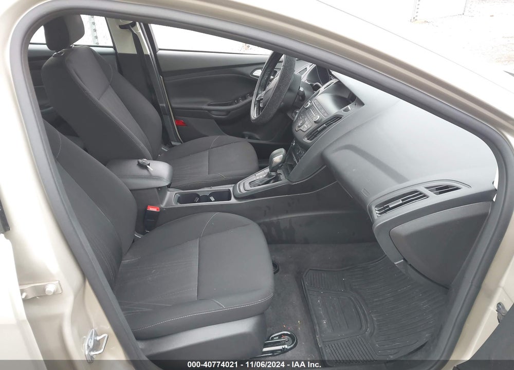 2018 FORD FOCUS SE VIN: 1FADP3F23JL202912