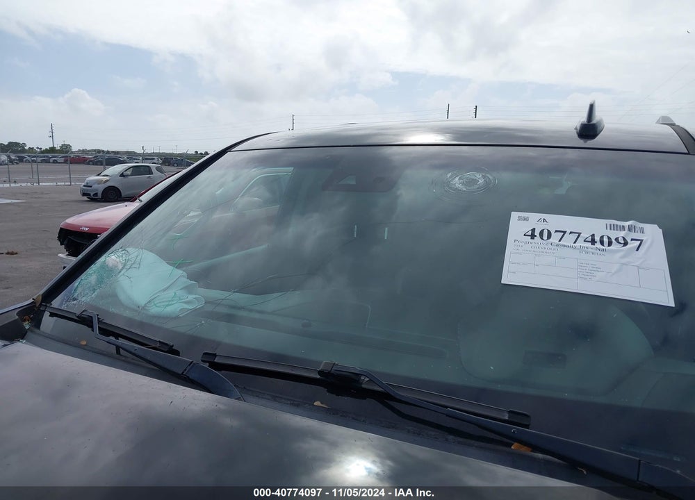 2018 CHEVROLET SUBURBAN PREMIER VIN: 1GNSCJKC6JR346572