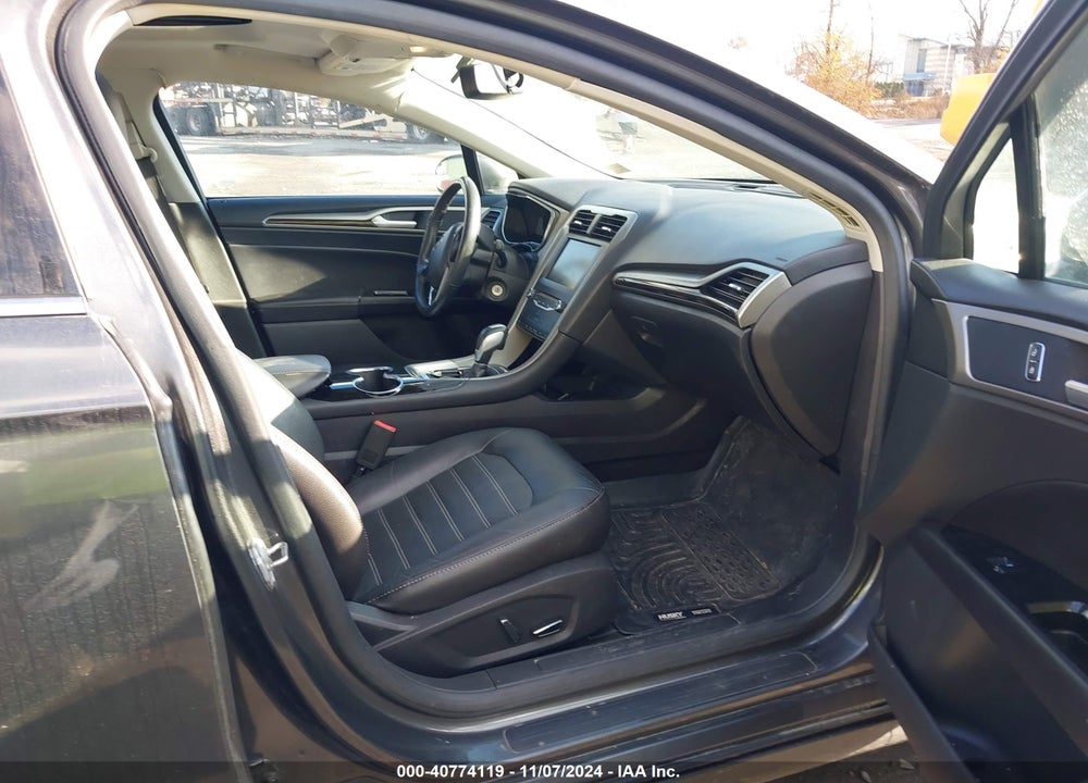 2015 FORD FUSION SE VIN: 1FA6P0HD6F5100621