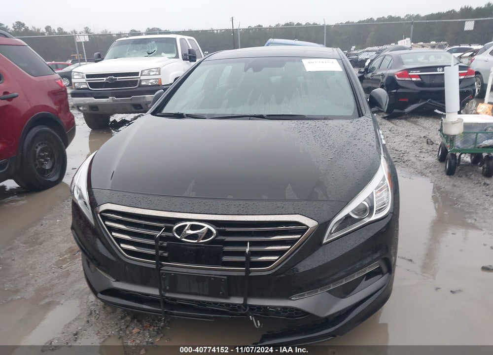 2015 HYUNDAI SONATA VIN: 5NPE34AB1FH065861
