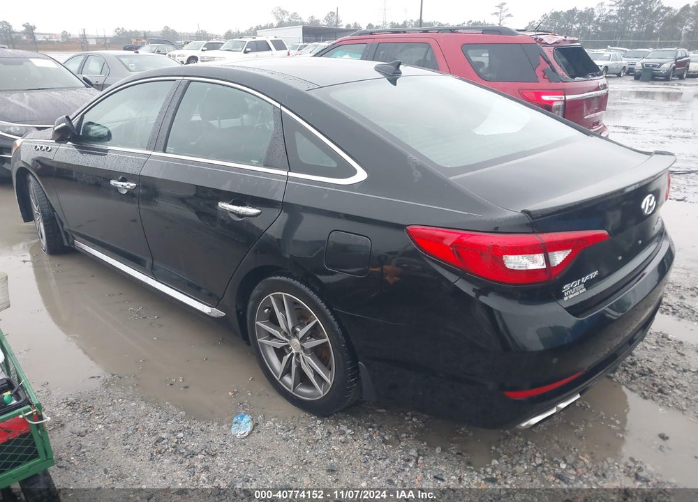 2015 HYUNDAI SONATA VIN: 5NPE34AB1FH065861