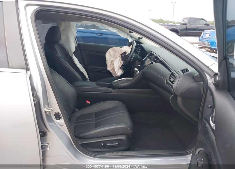 2019 HONDA INSIGHT TOURING VIN: 19XZE4F92KE011713