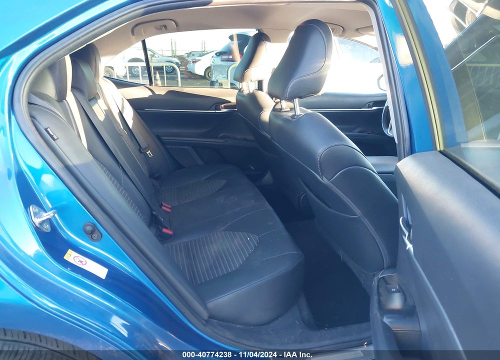 2019 TOYOTA CAMRY SE VIN: 4T1B11HK2KU208549