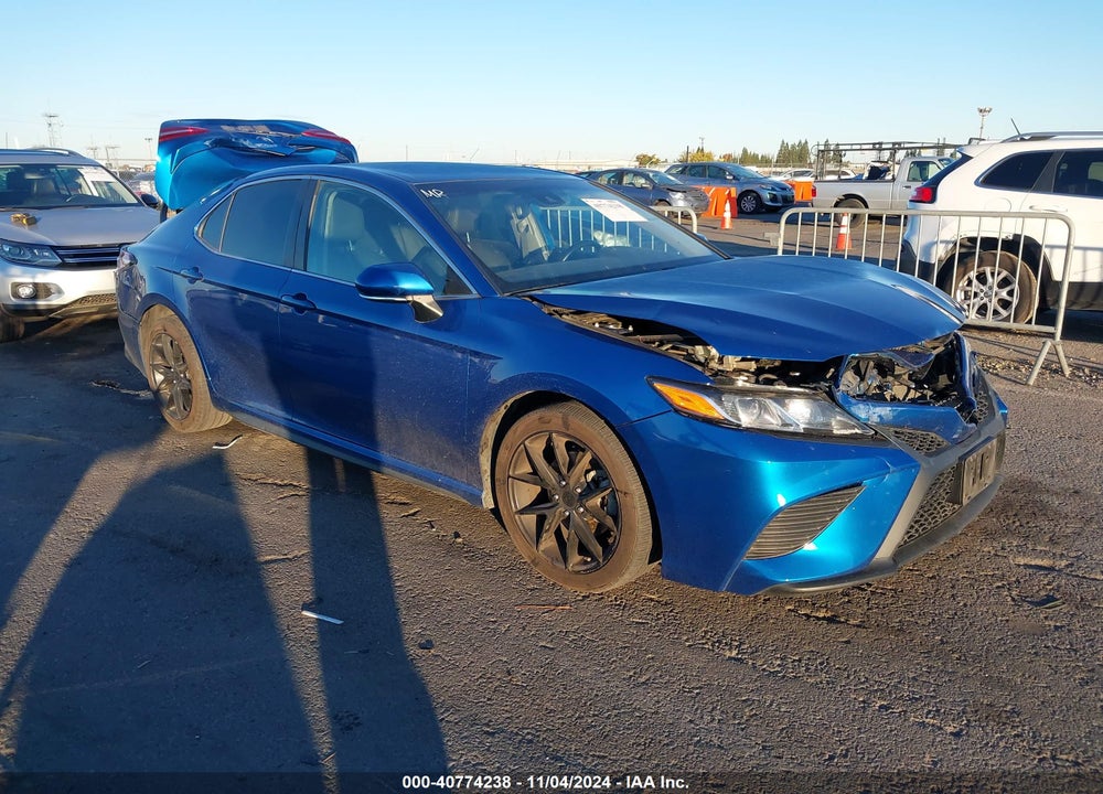 2019 TOYOTA CAMRY SE VIN: 4T1B11HK2KU208549