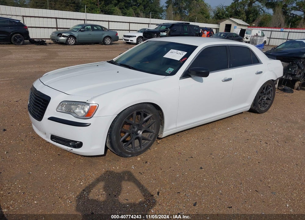 2013 CHRYSLER 300C VIN: 2C3CCAET7DH520800