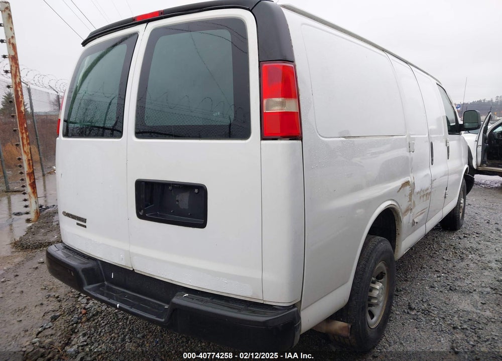 2015 CHEVROLET EXPRESS 2500 WORK VAN VIN: 1GCWGFCF0F1181418