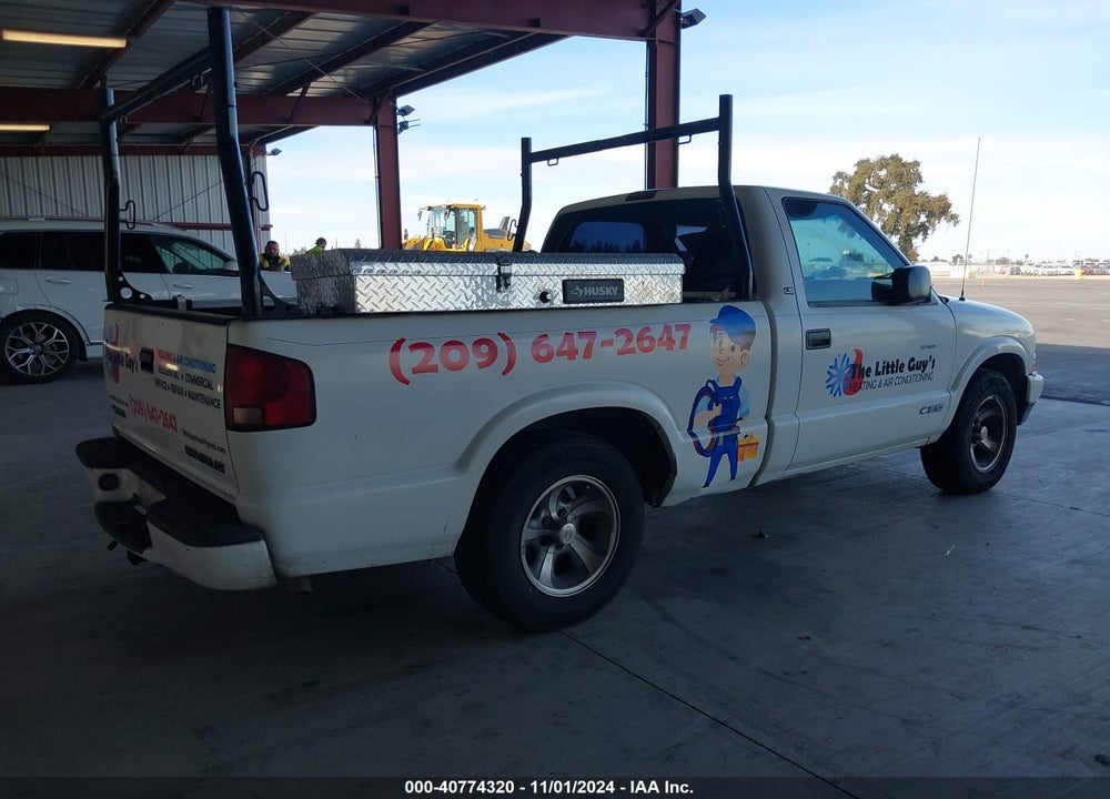 2000 CHEVROLET S-10 LS VIN: 1GCCS14W4YK268058