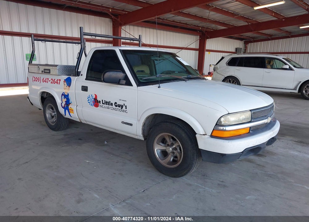 2000 CHEVROLET S-10 LS VIN: 1GCCS14W4YK268058