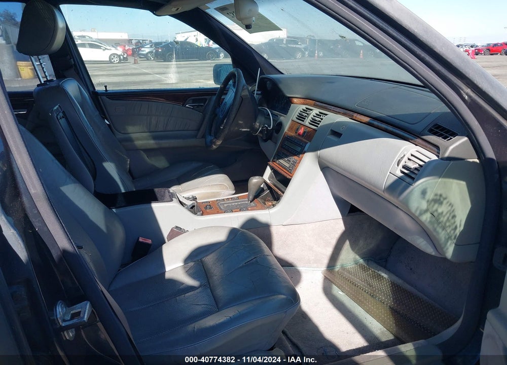 1996 MERCEDES-BENZ E 320 VIN: WDBJF55F1TJ013575