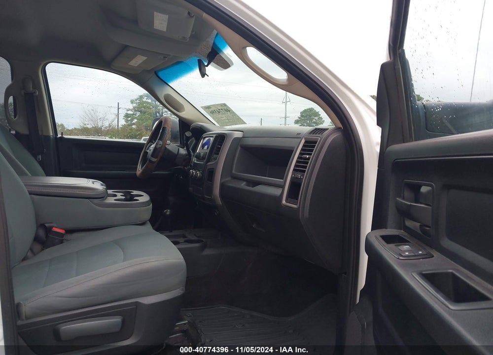 2014 RAM 2500 TRADESMAN VIN: 3C6UR5HJ6EG292040