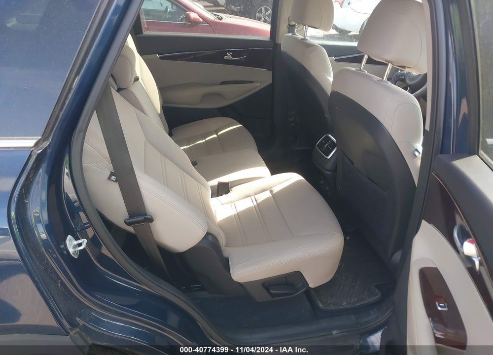 2017 KIA SORENTO LX V6 VIN: 5XYPGDA53HG225319