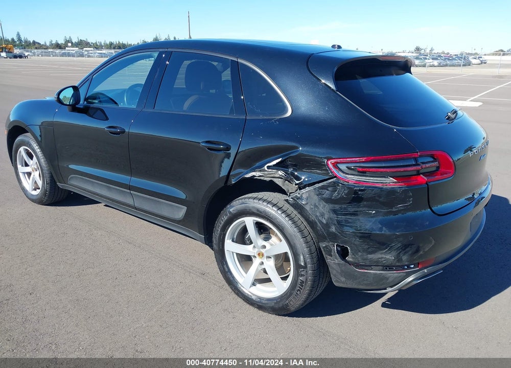 2017 PORSCHE MACAN VIN: WP1AA2A59HLB01862