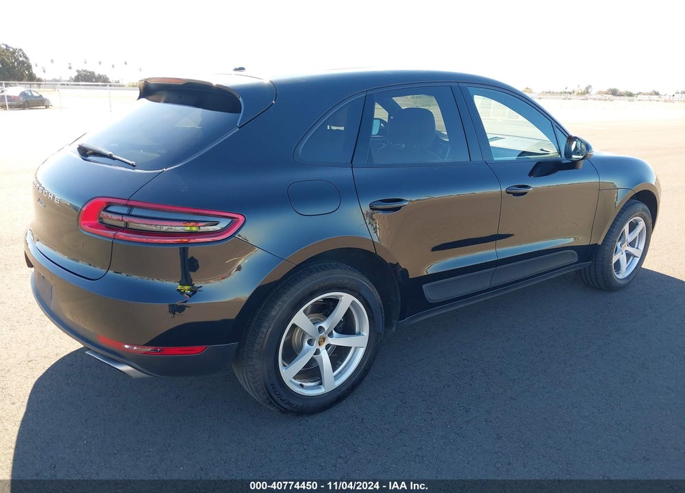 2017 PORSCHE MACAN VIN: WP1AA2A59HLB01862