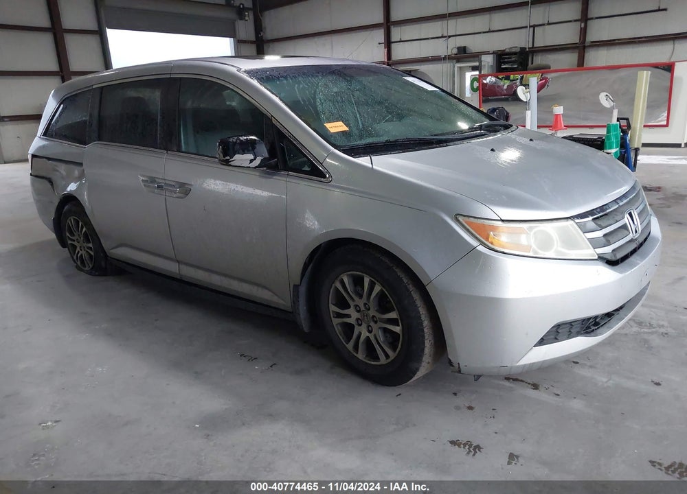 2011 HONDA ODYSSEY EX-L VIN: 5FNRL5H63BB028044