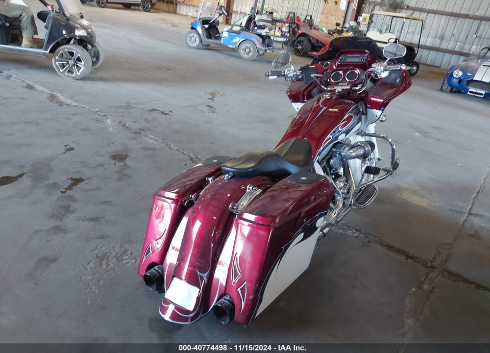 2011 HARLEY-DAVIDSON FLTRX VIN: 1HD1KH417BB655486
