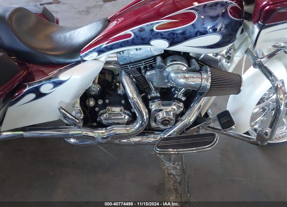 2011 HARLEY-DAVIDSON FLTRX VIN: 1HD1KH417BB655486