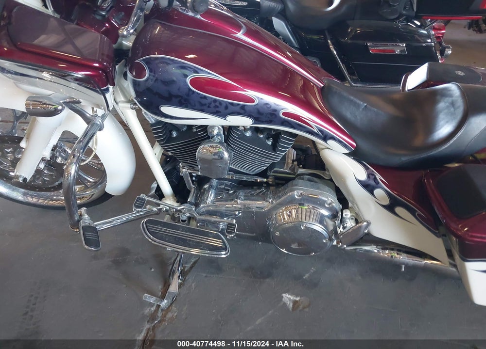 2011 HARLEY-DAVIDSON FLTRX VIN: 1HD1KH417BB655486