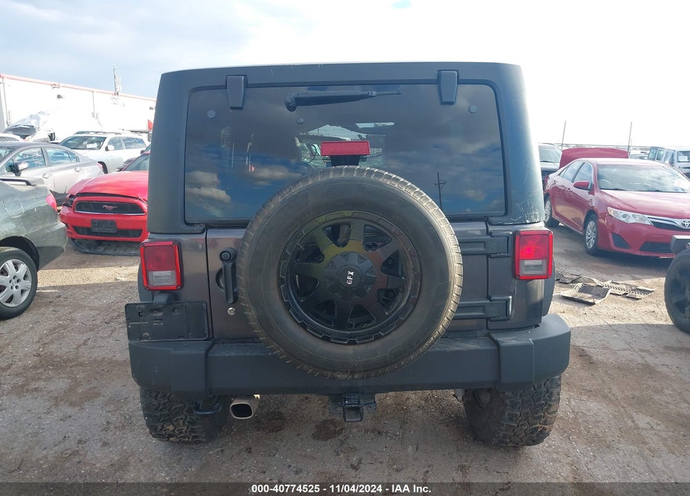 2017 JEEP WRANGLER UNLIMITED SPORT 4X4 VIN: 1C4BJWDG2HL681062