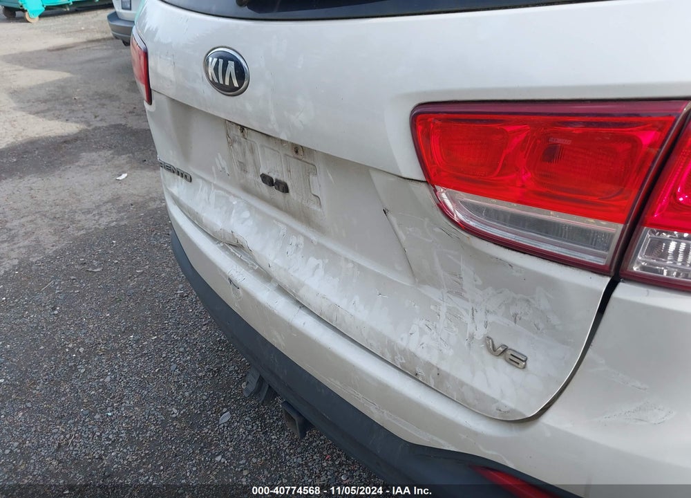 2017 KIA SORENTO LX V6 VIN: 5XYPGDA52HG315321
