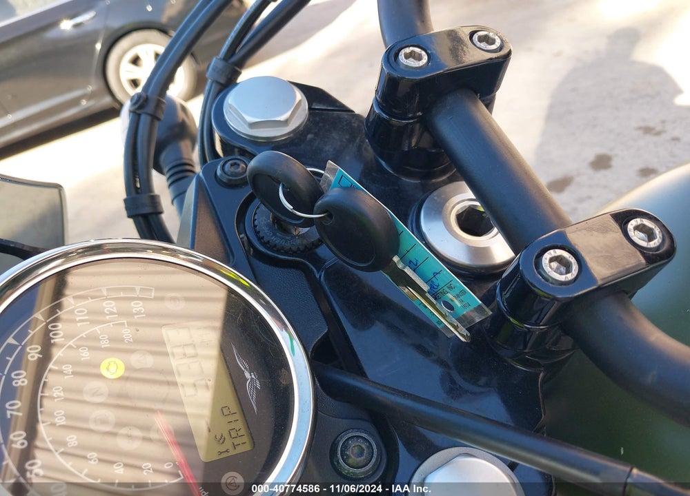 2018 MOTO GUZZI V7 VIN: ZGULDU004JM000700