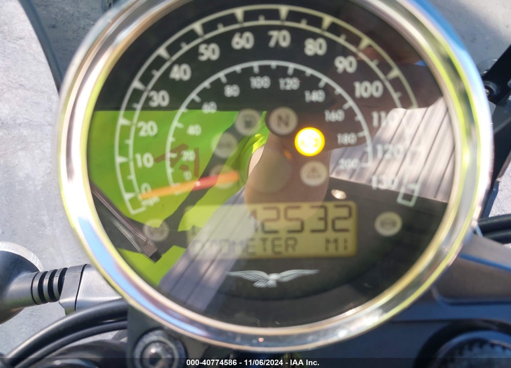2018 MOTO GUZZI V7 VIN: ZGULDU004JM000700
