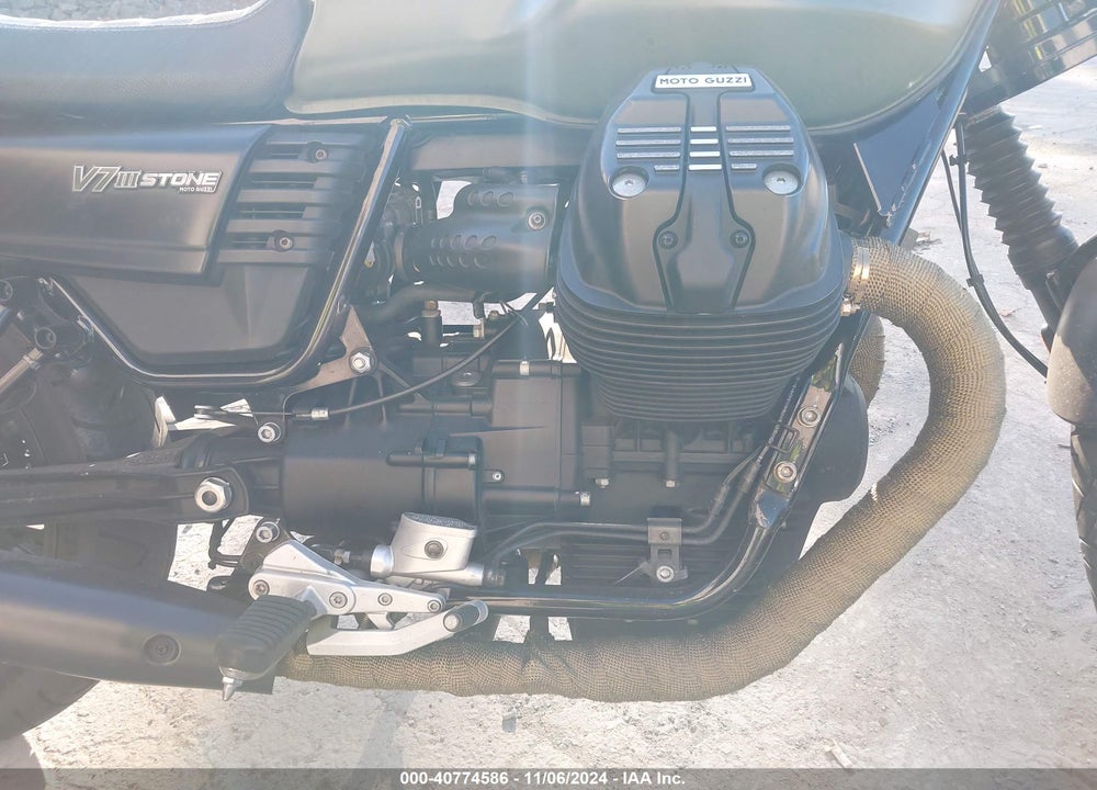 2018 MOTO GUZZI V7 VIN: ZGULDU004JM000700