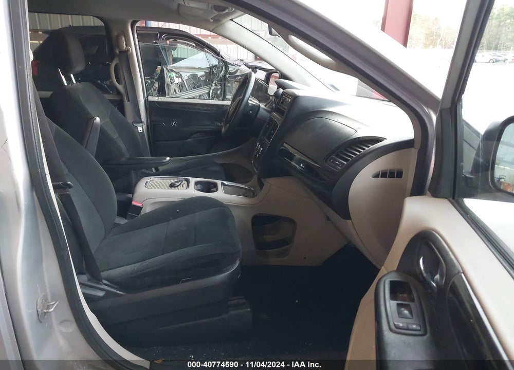 2012 DODGE GRAND CARAVAN SXT VIN: 2C4RDGCG4CR112176