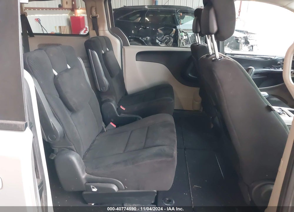 2012 DODGE GRAND CARAVAN SXT VIN: 2C4RDGCG4CR112176