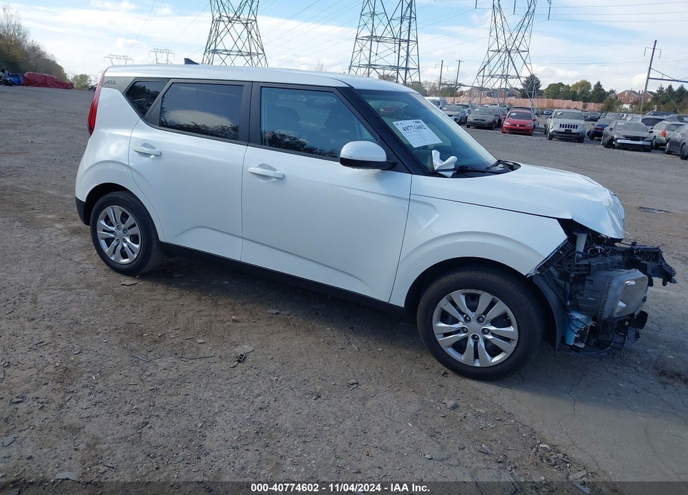 2020 KIA SOUL LX VIN: KNDJ23AU6L7119815